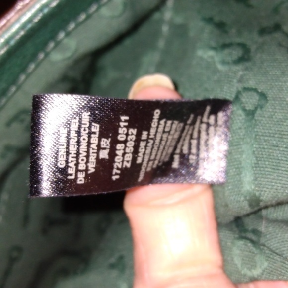 VINTAGE FOSSIL LEATHER PURSE GREEN - Picture 16 of 17